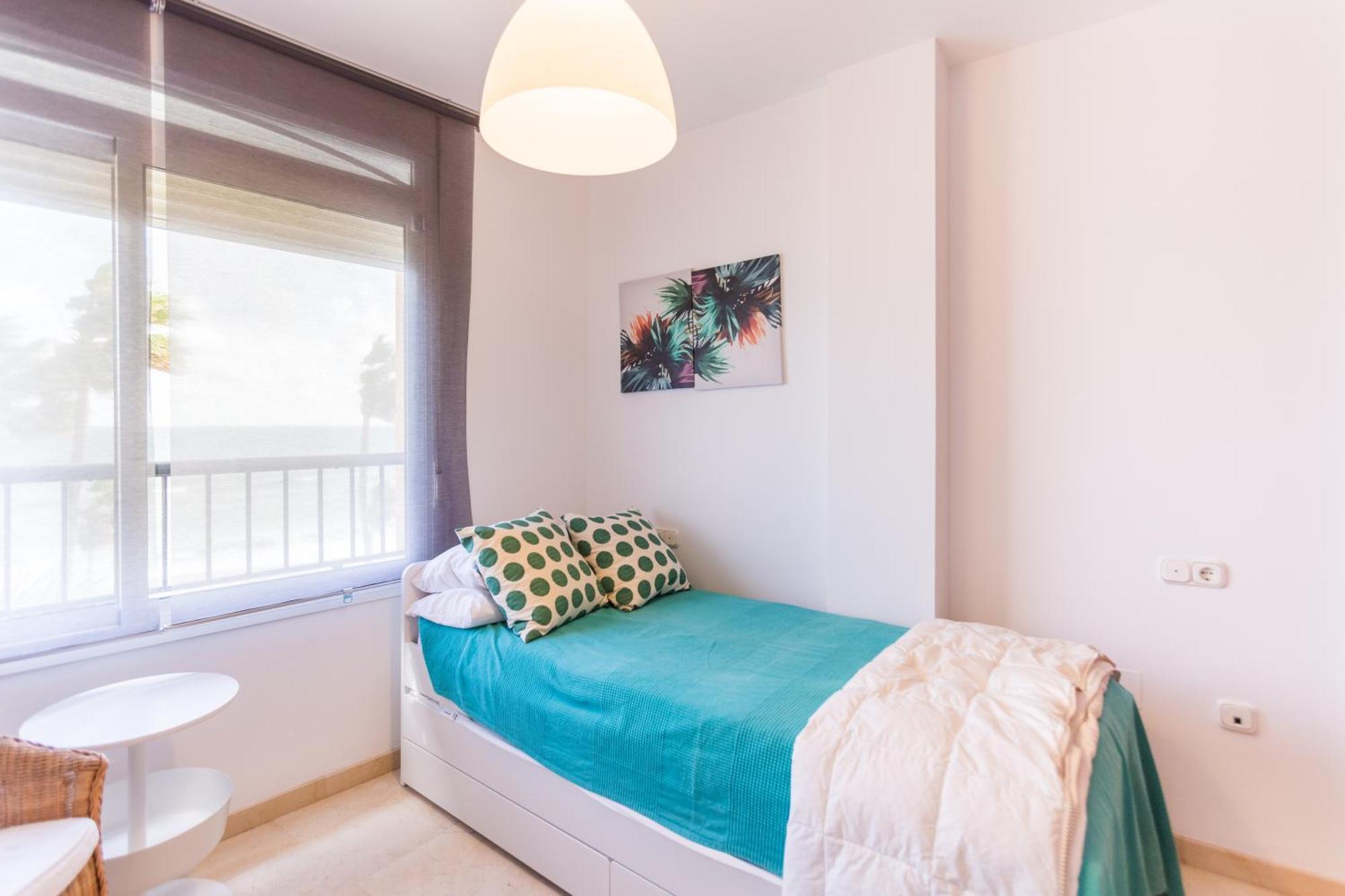 Bonito Apartamento En Primera Linea De Playa Estepona Extérieur photo